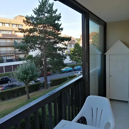 2 Pieces Entierement Renove *