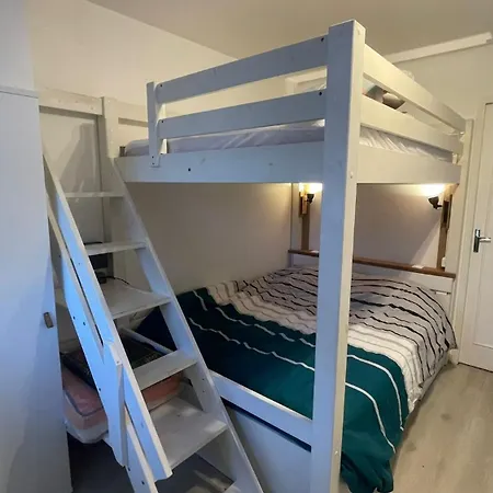 2 Pieces Entierement Renove * Вилле-сюр-Мер